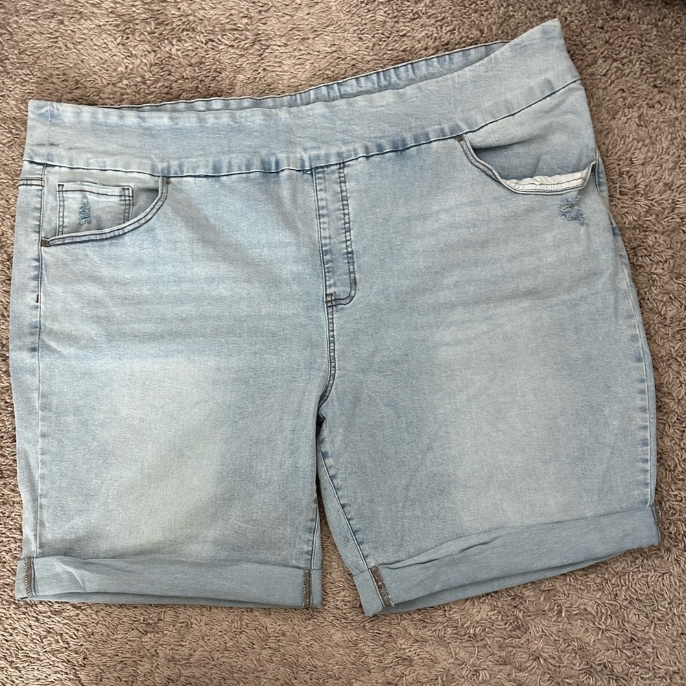 Terra & Sky Light Wash Bermuda Shorts